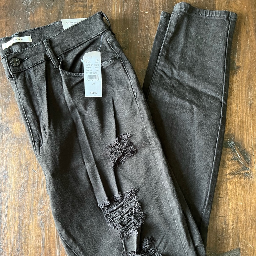 PacSun Distressed Black Jeggings